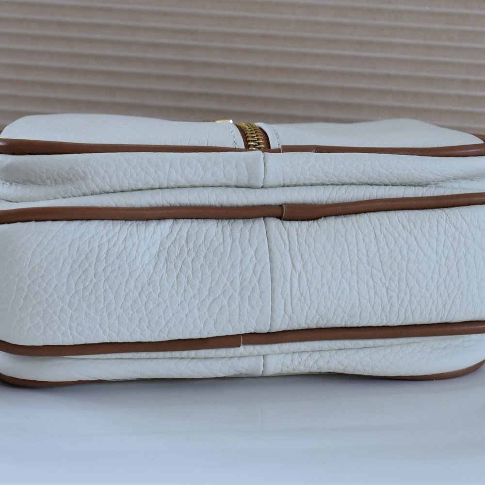 NEW! VALENTINA Made In Italy Leather Crossbody - Picture 4 of 8